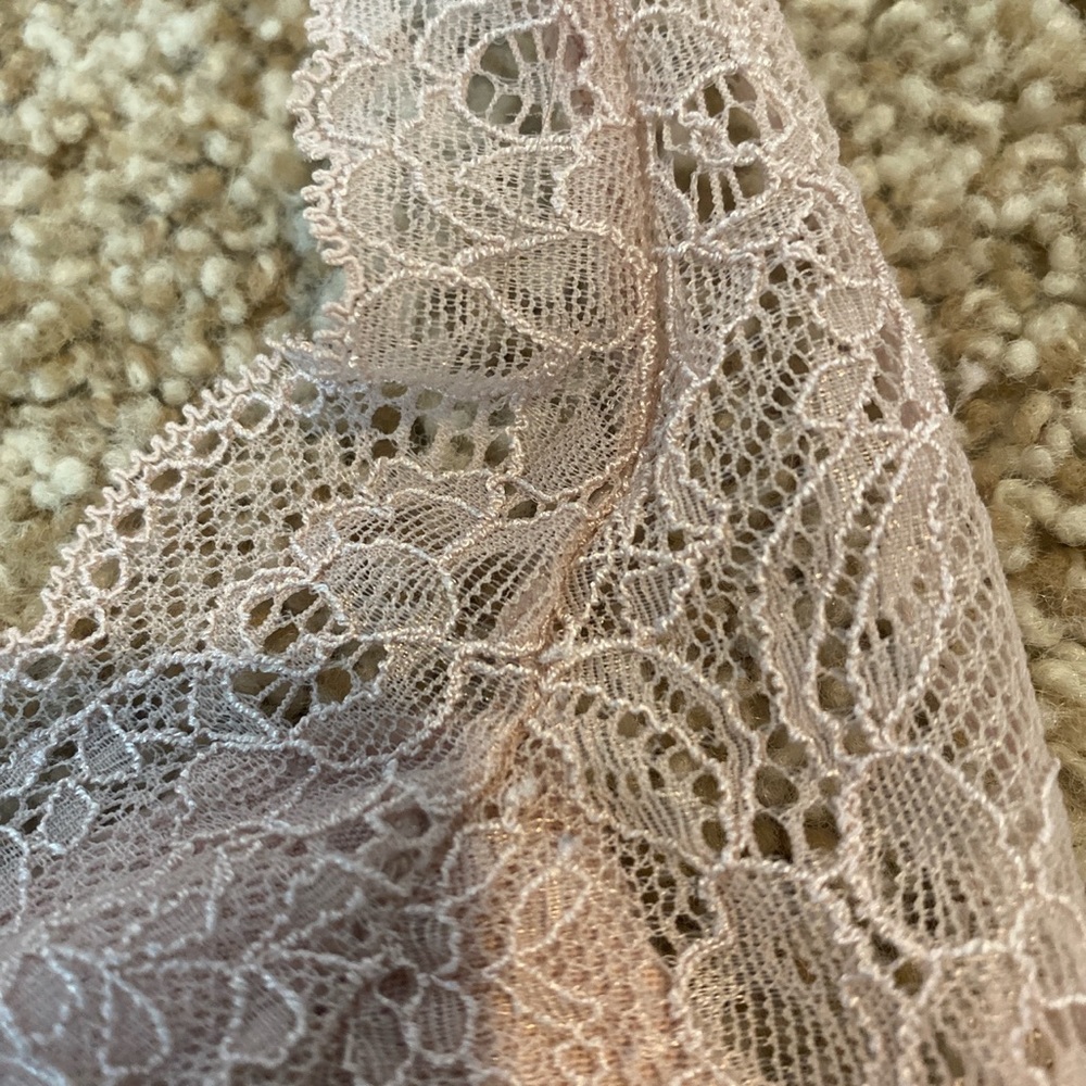 Pink bralette - Picture 3 of 4